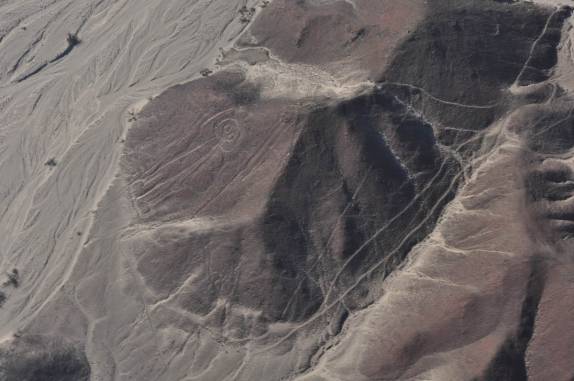 O 'astronauta', um dos mais incríveis desenhos no deserto de Nazca - Peru